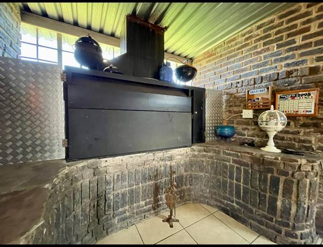 4 BEDROOM HOUSE TO LET IN THREE RIVERS EAST